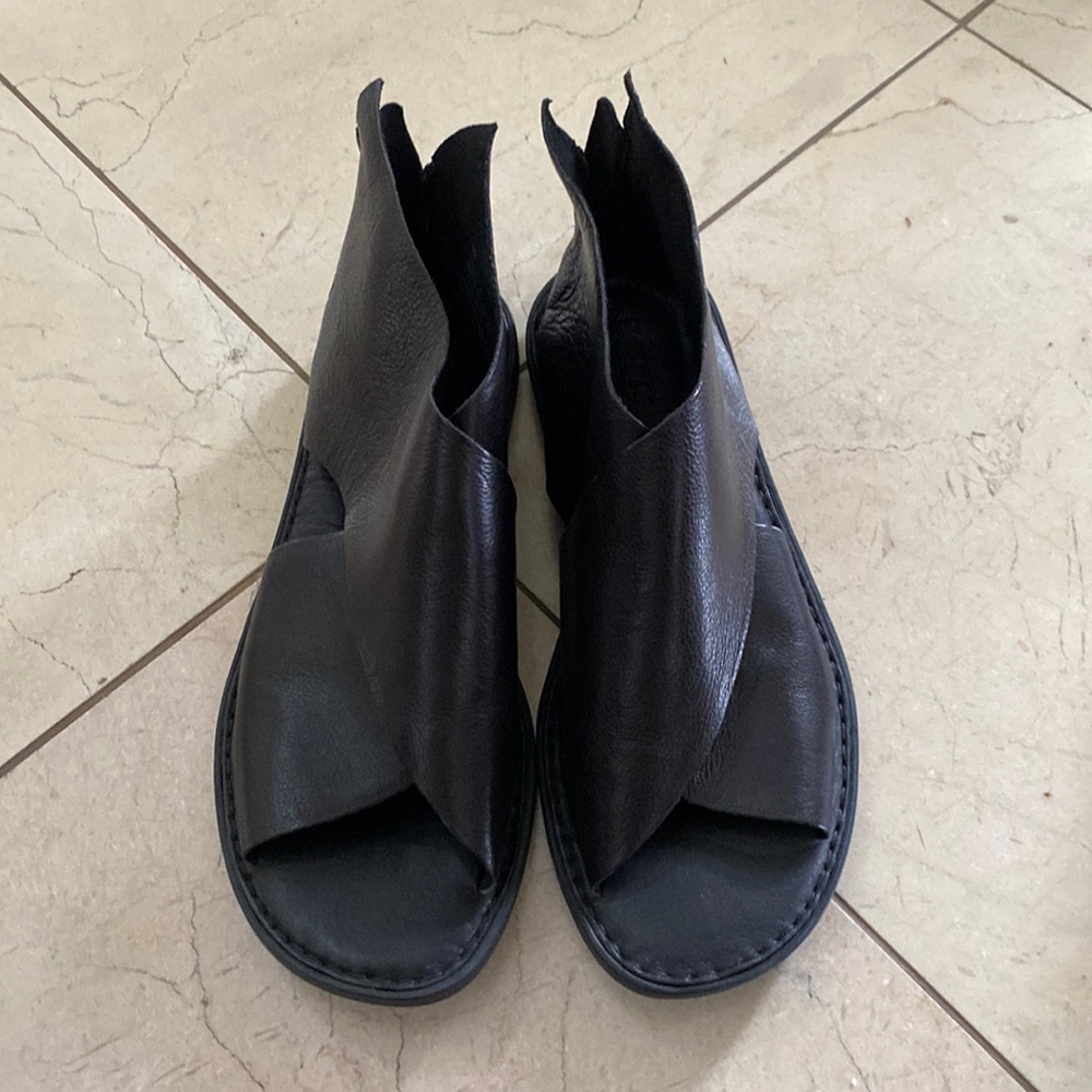 Black soft leather sandals